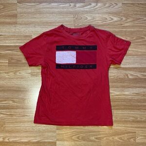 Tommy Hilfiger red t-shirt